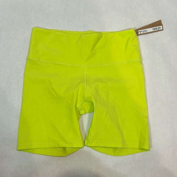 SKIMS Pants - Brand new SKIMS fits everybody high waisted bike short daffodil women’s medium